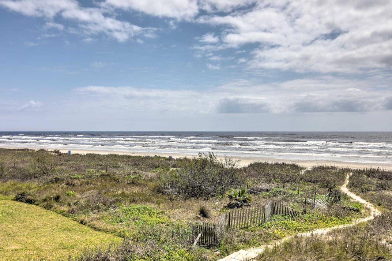 Oceanfront Galveston Home - Walk To Beach! Екстер'єр фото