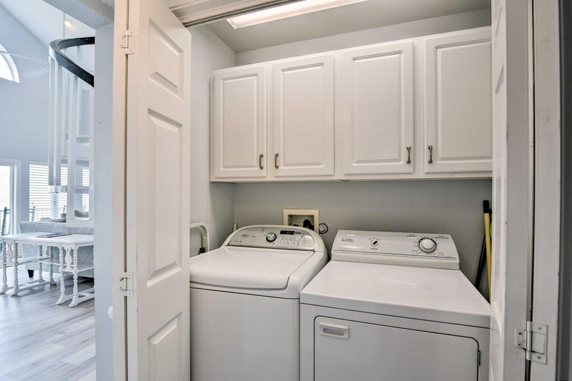 Oceanfront Galveston Home - Walk To Beach! Екстер'єр фото