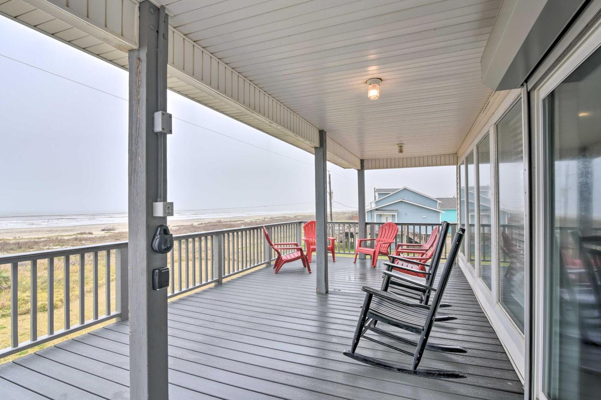 Oceanfront Galveston Home - Walk To Beach! Екстер'єр фото